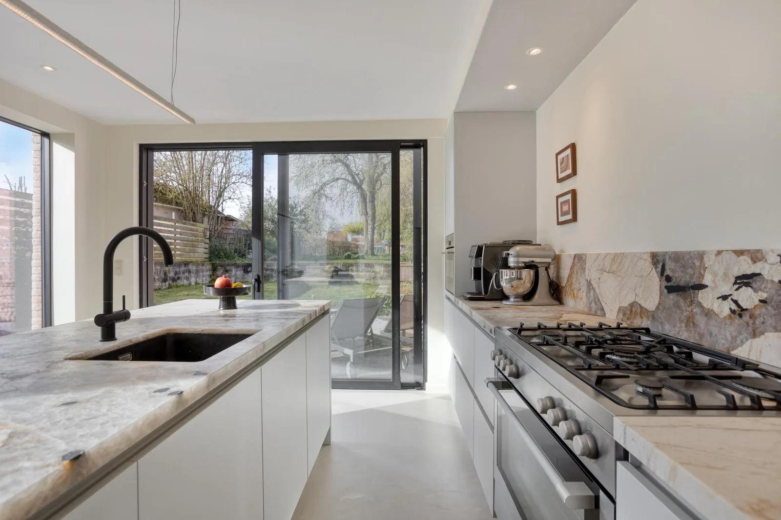 Keuken op maat Boutersem — werkblad en kookplaat