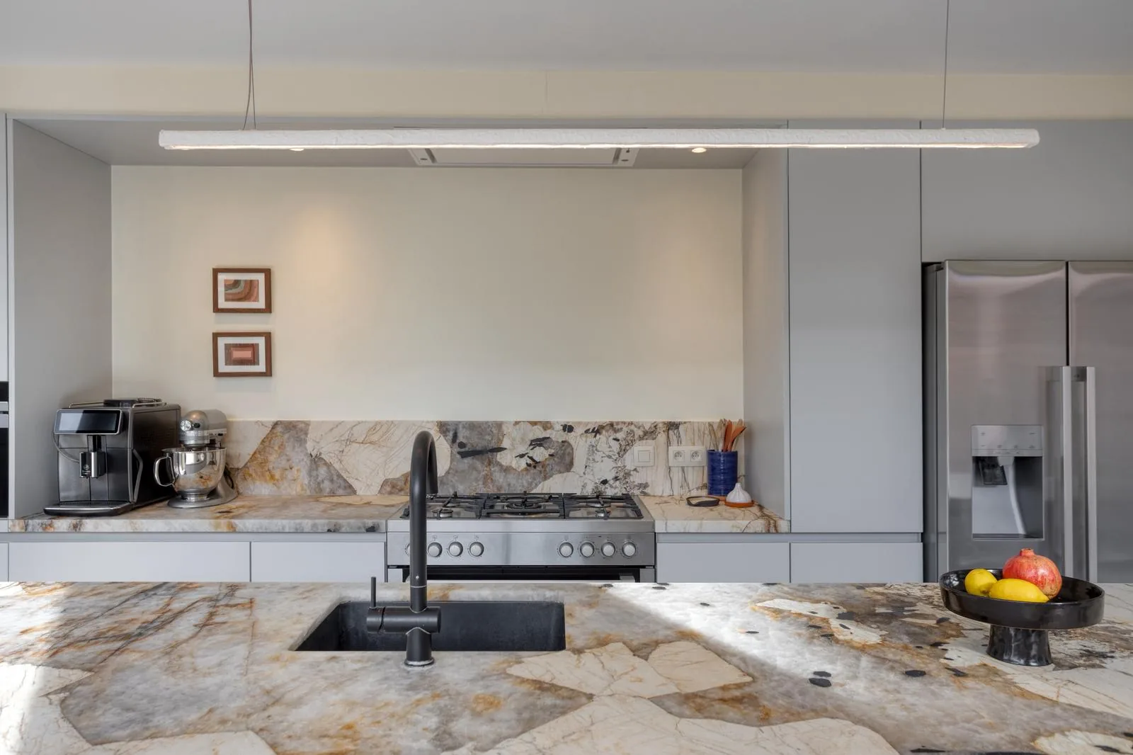 Keuken op maat Boutersem — kookzone in kwartsiet