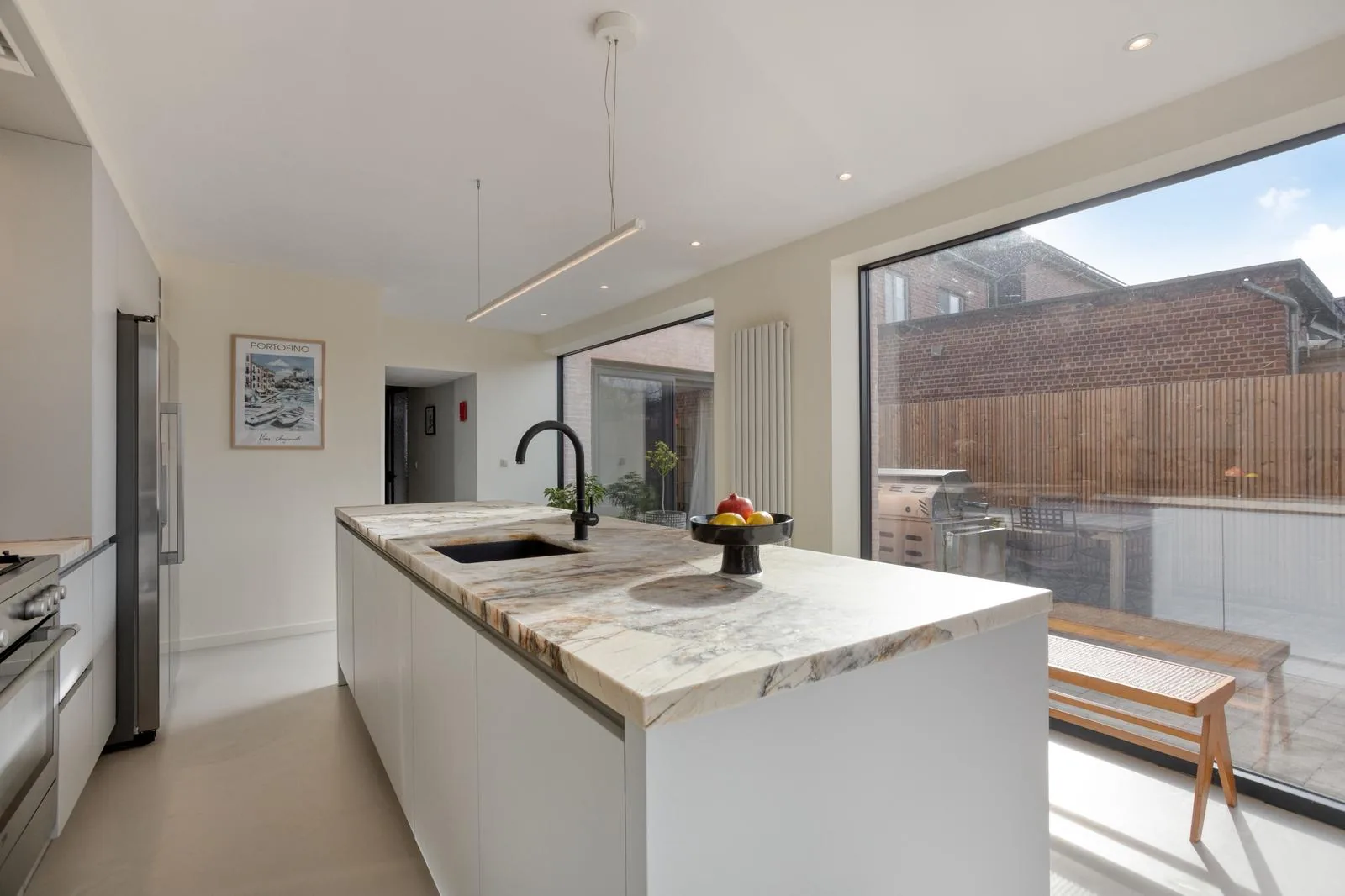 Keuken op maat Boutersem — zicht richting tuin